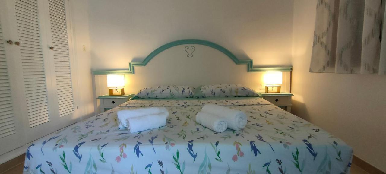 Turquesa Son Bou Appartement Buitenkant foto